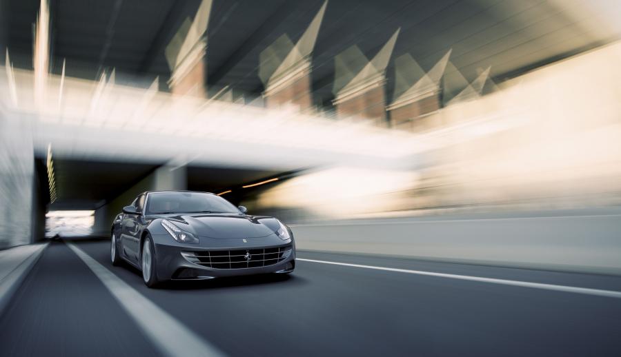  Ferrari FF 2011 года  (фото 22 из 195)